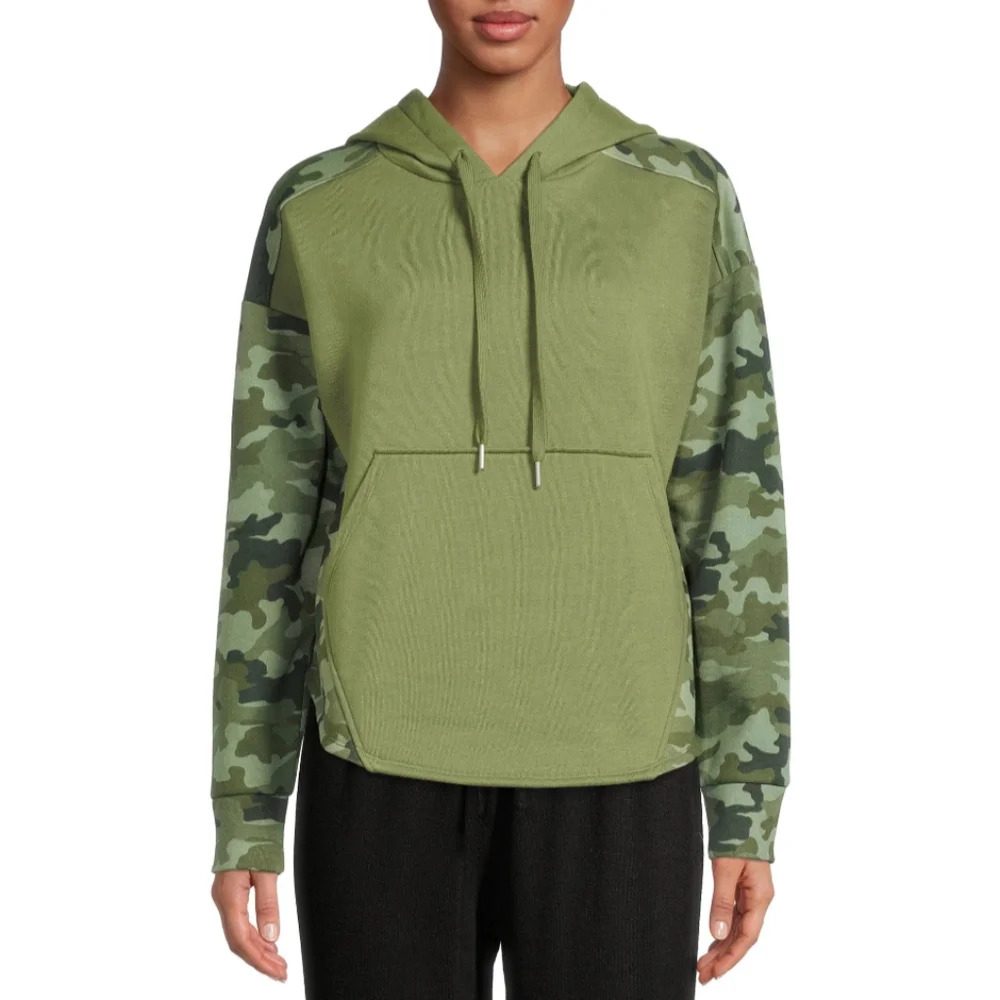Women's Size M (8-10) Pullover Hoodie Camouflage NWT